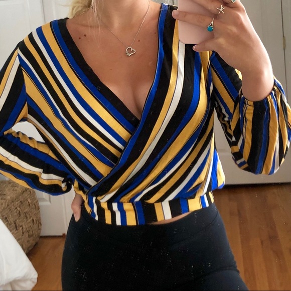 Almost Famous Tops - flowy/loose shirt